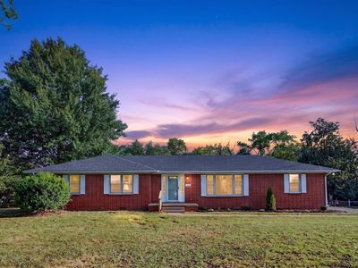 404 Longview Dr