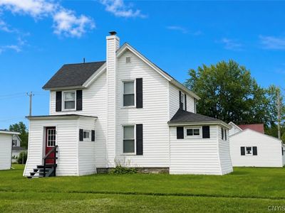 84 Riverside Dr