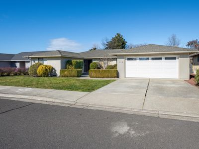 540 Golf View Dr