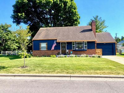 105 E Hocking St