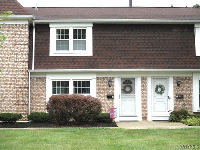 105 Carriage Dr APT 6