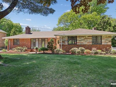 12 Beverly Rd