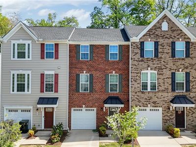 106 McCormick Pl