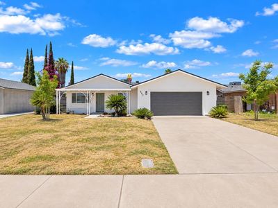 Property at 587 Sunset Street, Kingsburg, CA