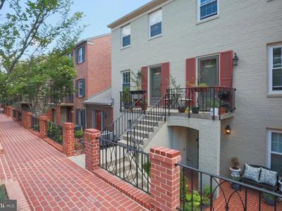 1636 Beekman Pl NW APT D