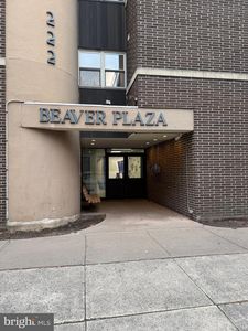 222 W Beaver Ave #401