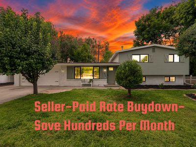 1445 E Bluegrass Cir