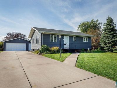 3217 Cumming Ave