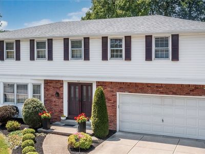62 Heritage Rd W
