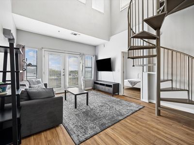 2502 Leon St APT 506