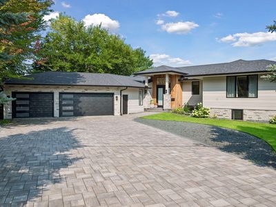 2 Maclynn Rd