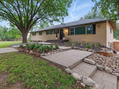 523 Carol Ln