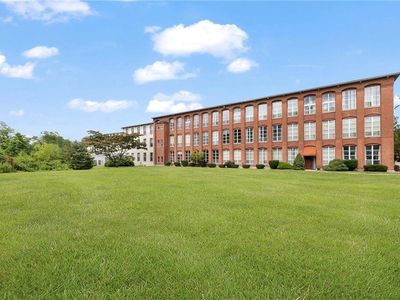 494 Woonasquatucket Ave APT 206
