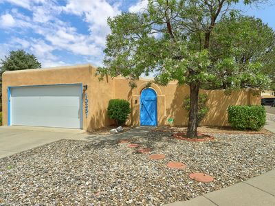 10351 Cueva Del Oso NE