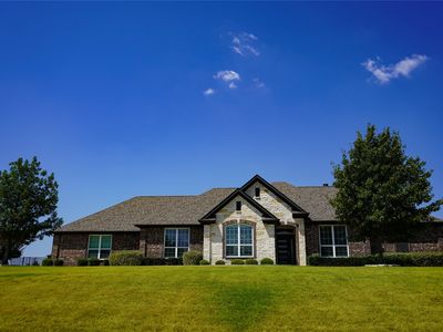 7061 Whispering Oaks