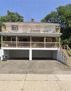 210 N Cherrywood Ave