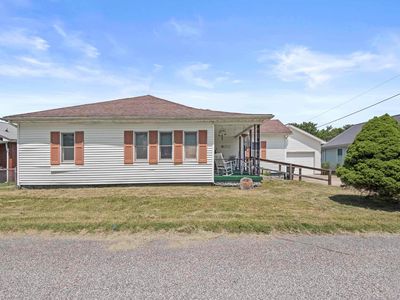 1313 Mullins St