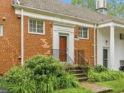 3357 Martha Custis Dr