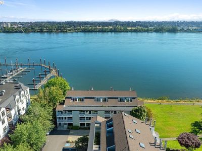 303 N Hayden Bay Dr