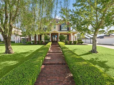 221 Spring Rose Dr