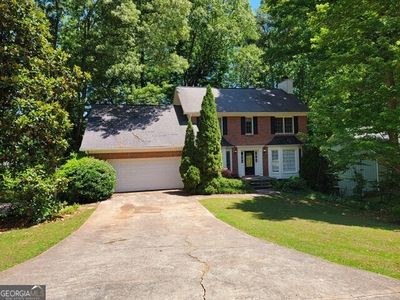 Property at 8541 Birch Hollow Dr, Roswell, GA