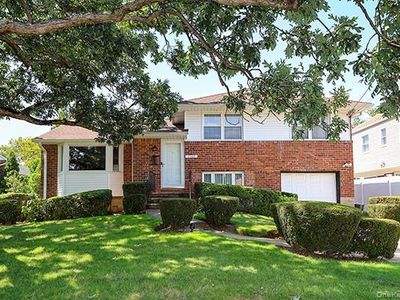 1102 Lawrence Road