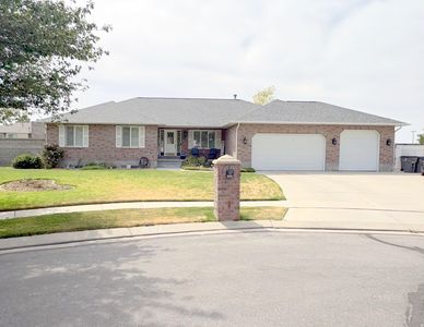 11228 S 2515 W