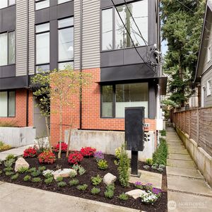 410 10th Avenue E UNIT A