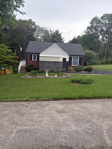 1735 Merritt Dr