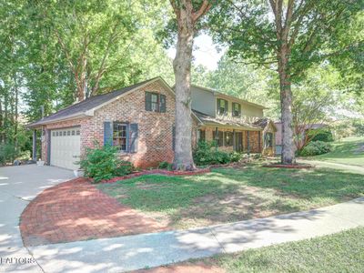 7917 Camberley Dr