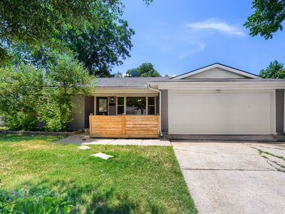 1207 Ridgeway Dr