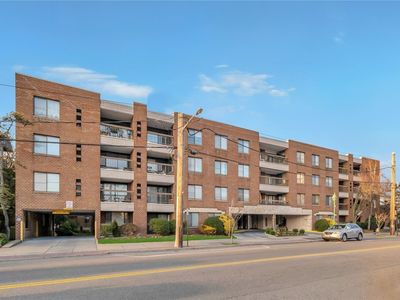 376 Central Avenue UNIT 4-J