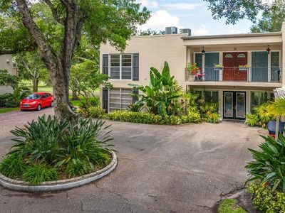 11 Country Club Dr #11