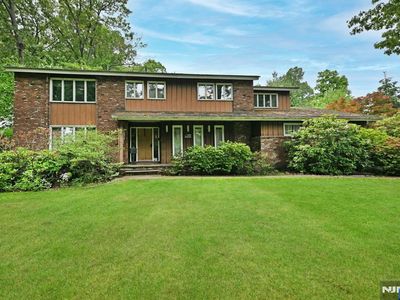 9 Lyncrest Dr