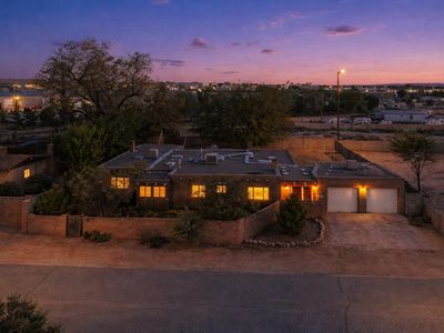 418 Tahoe Pl NE