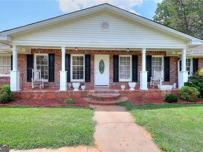 1605 Lake Lucerne Rd