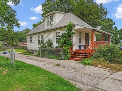 Property at 225 NW Roosevelt St, Topeka, KS