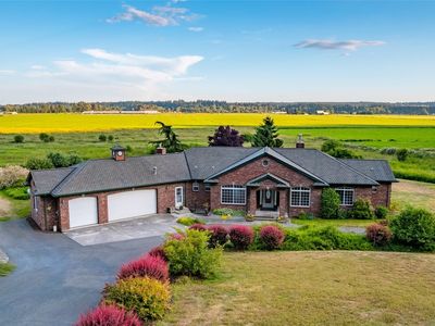 2322 Pioneer Highway