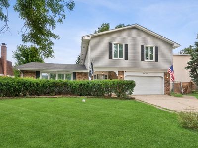 17W467 Portsmouth Dr