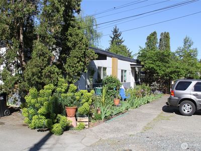 2110 NE 85th Street