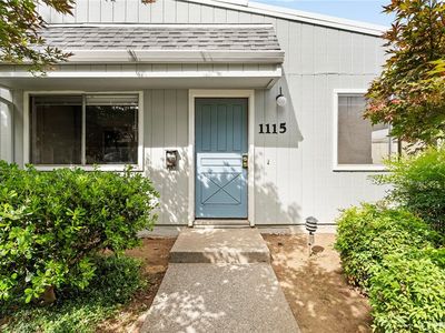 1115 Downing Ave