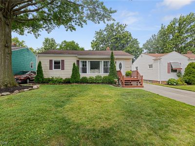 1558 Empire Rd