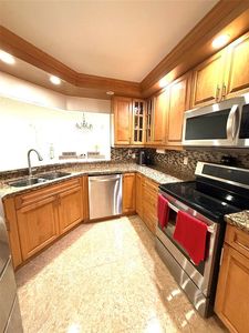 2521 NW 104th Ave #302