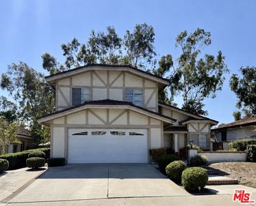 21 Country Wood Dr