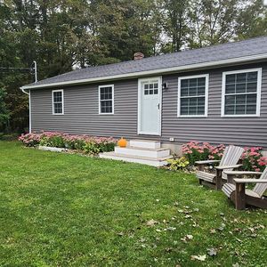 365 Hinckley Rd
