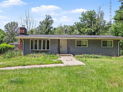 8186 Edward Rd