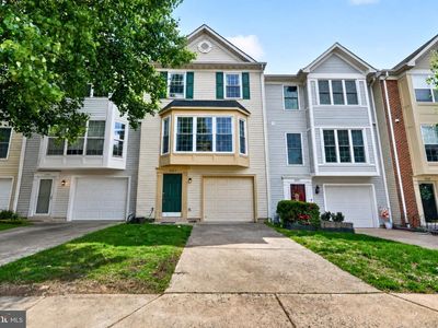 Property at 9253 Jessica Dr, Manassas Park, VA