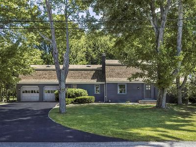 3711 Haskell Dr
