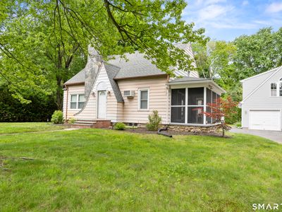 26 Laura Avenue