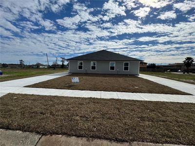 Property at 1557 W Chelsea Rd, Harvey, LA